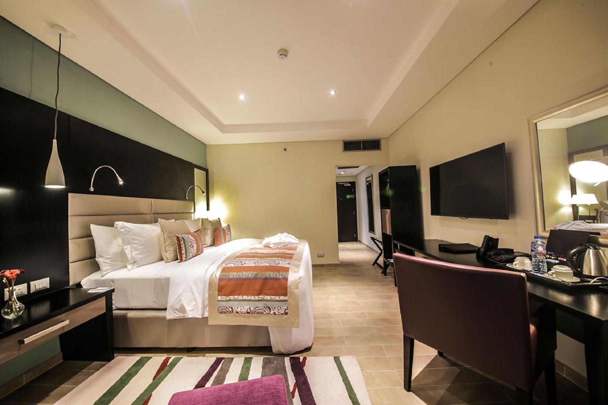 Room In Lodge - The Providence Hotel By Mantis Ikeja Dış mekan fotoğraf