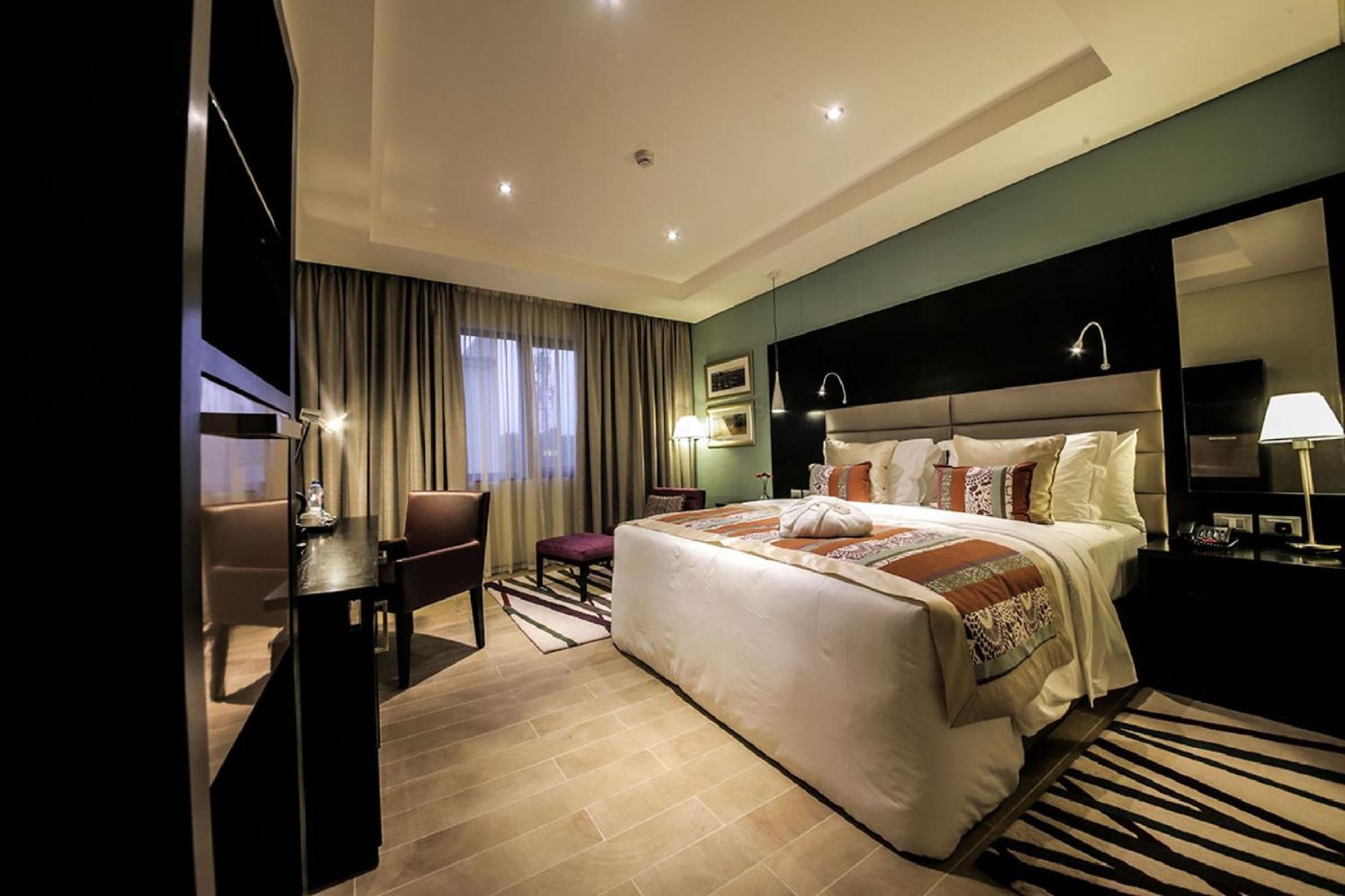 Room In Lodge - The Providence Hotel By Mantis Ikeja Dış mekan fotoğraf